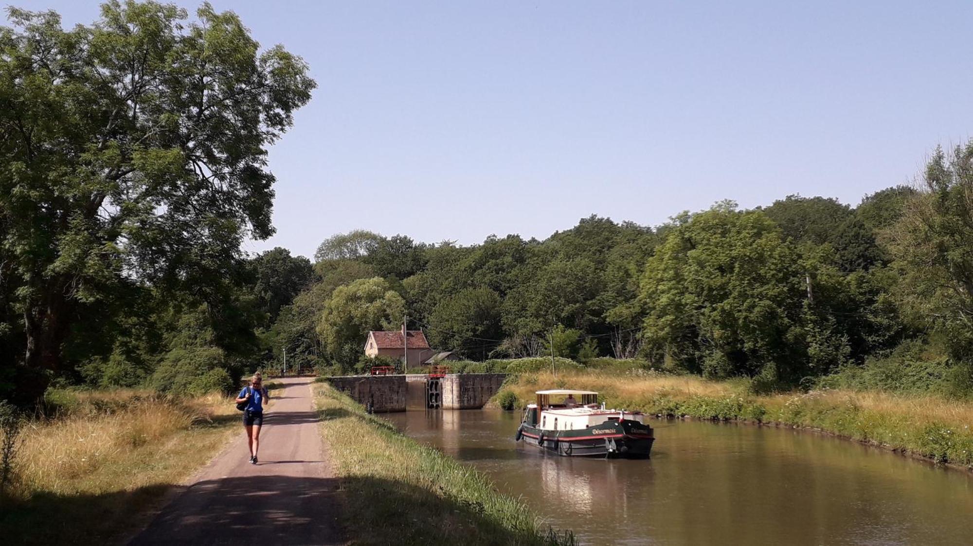 Le Manivert Vitry-Lache Bagian luar foto